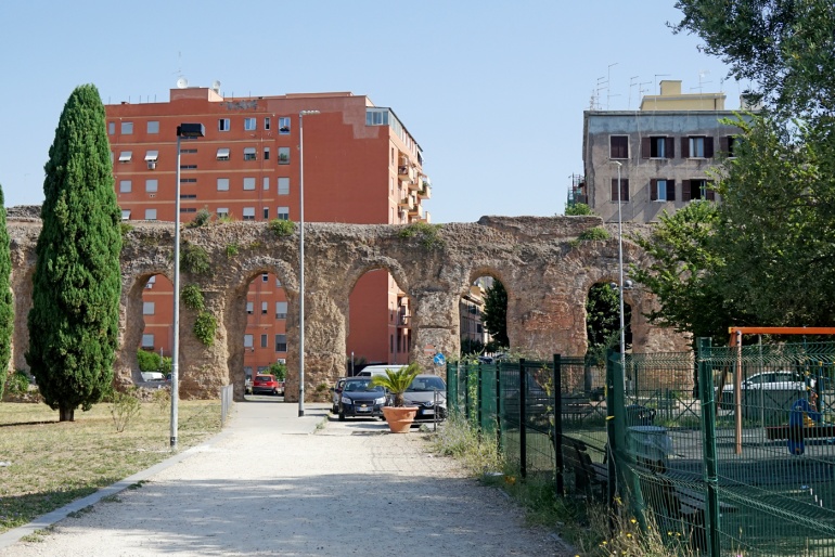 Largo Raffaele Pettazzoni - Torpignattara