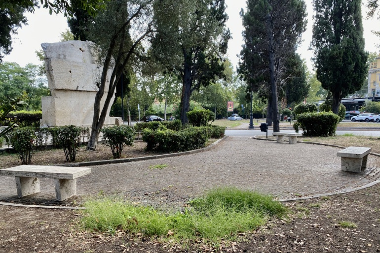 Piazza Monte Grappa - Prati