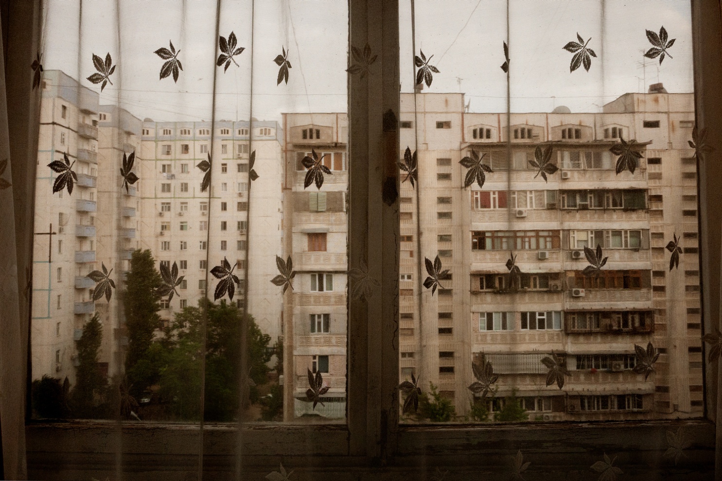 Uzbekistan; Tashkent; 2011; 

Public housing near Oybek.