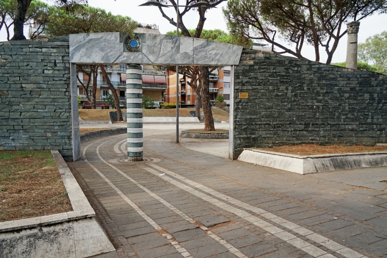 Piazza Caduti della Montagnola - Ardeatino